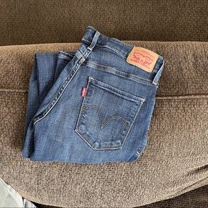 Levi’s Mid Rise Skinny Jeans